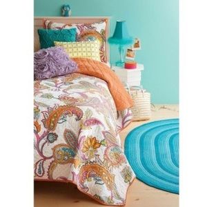 Multicolored Quilt Comforter
